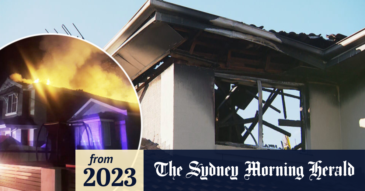 Video Electric blanket sparks Sydney house fire